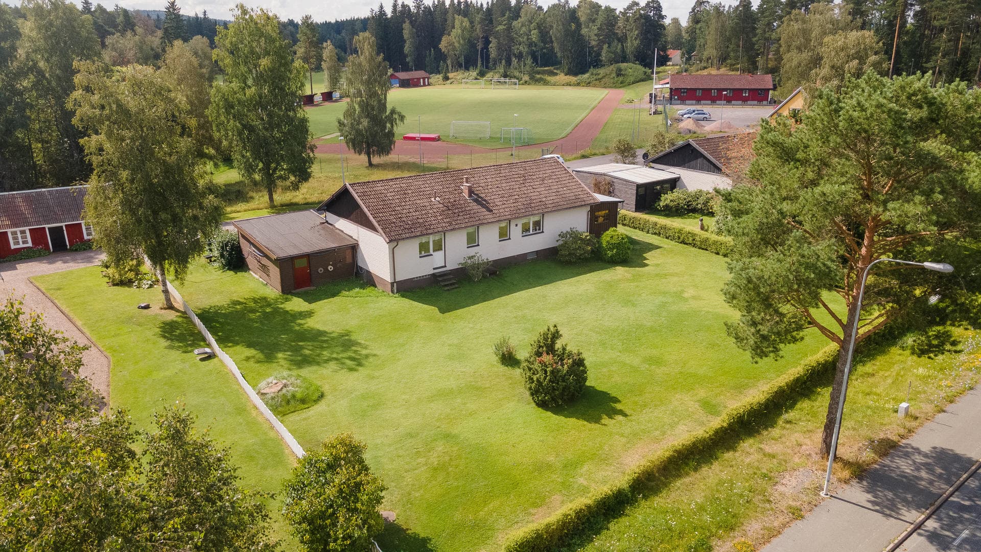 Idrottsvägen 9