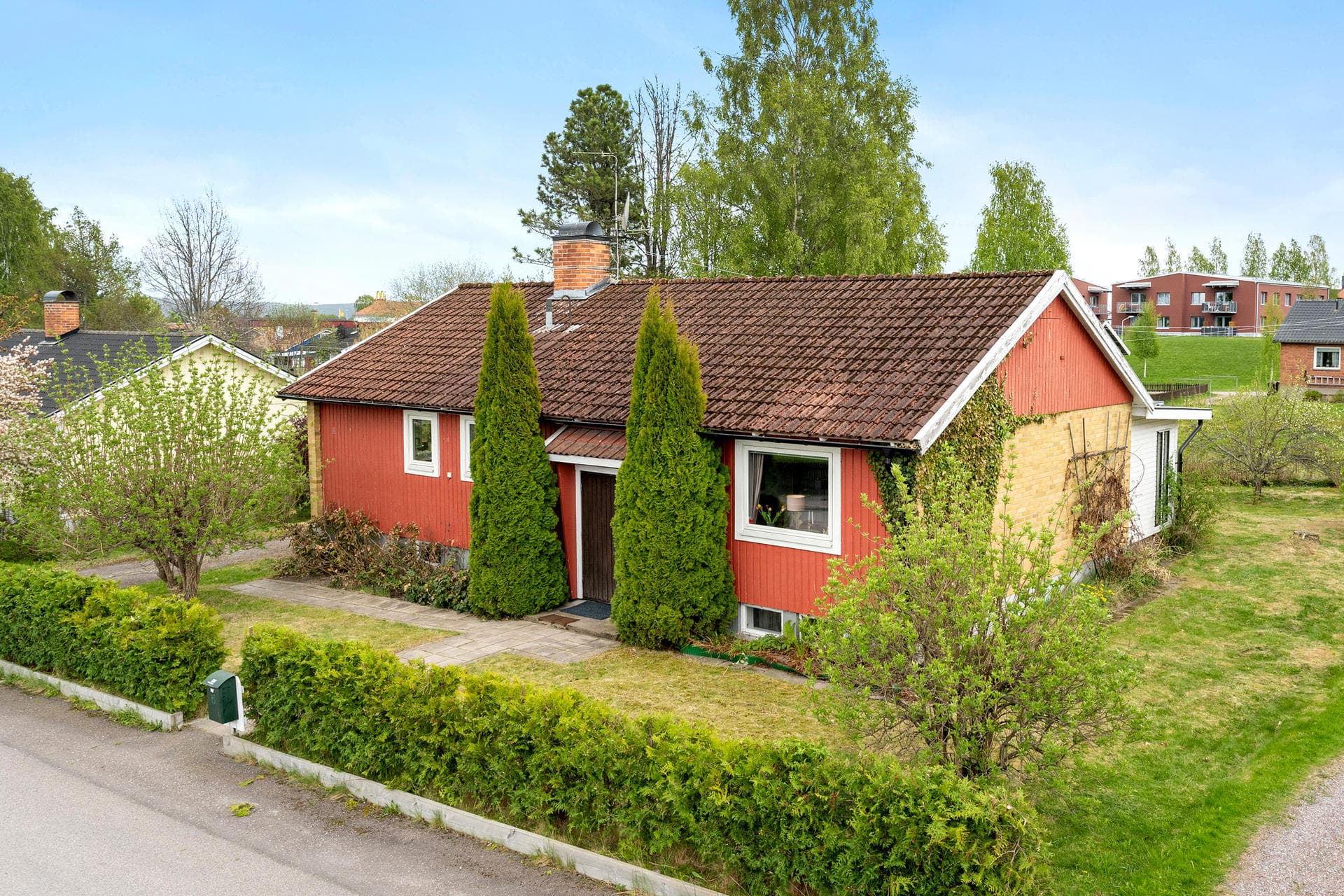 Långhagsvägen 6