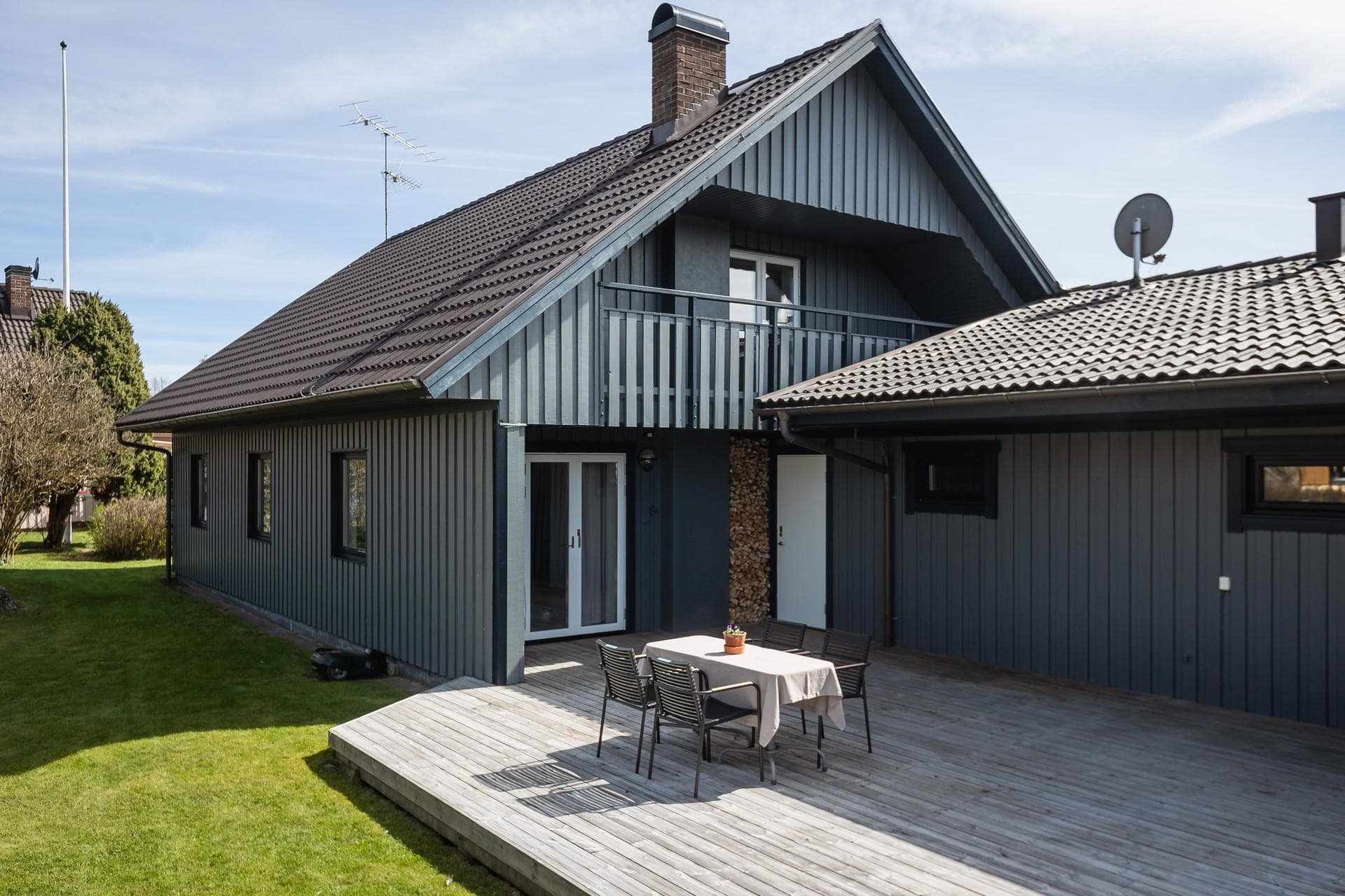 Mantalsvägen 8