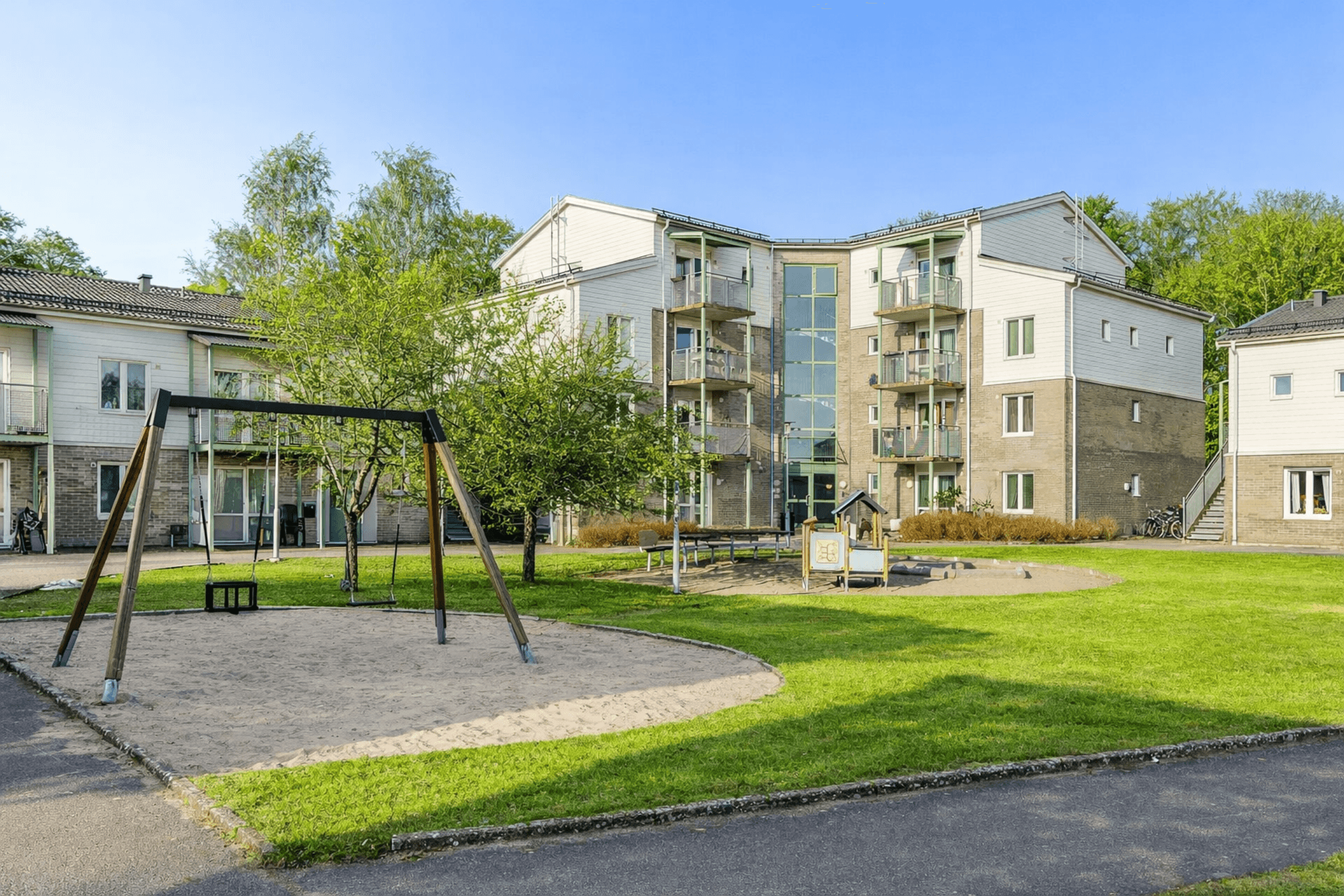 Ormvråksvägen 23