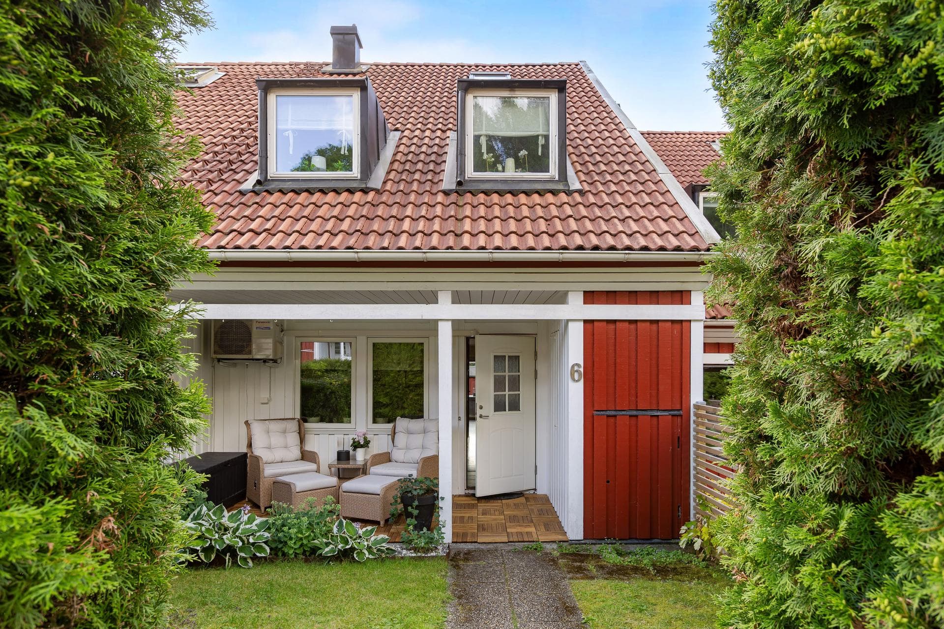 Kyrkbacken 6
