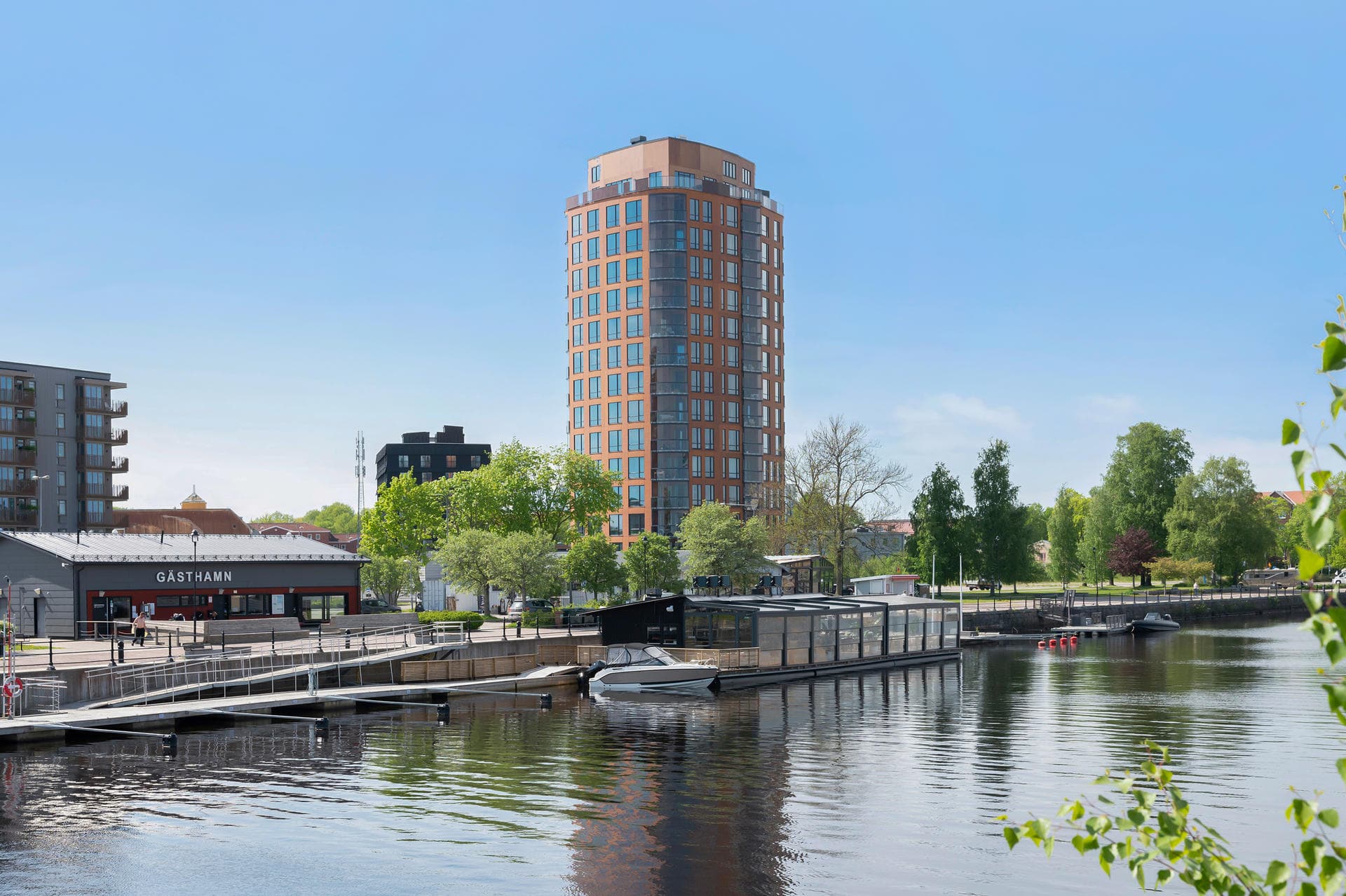 Södra Skeppsbron 24