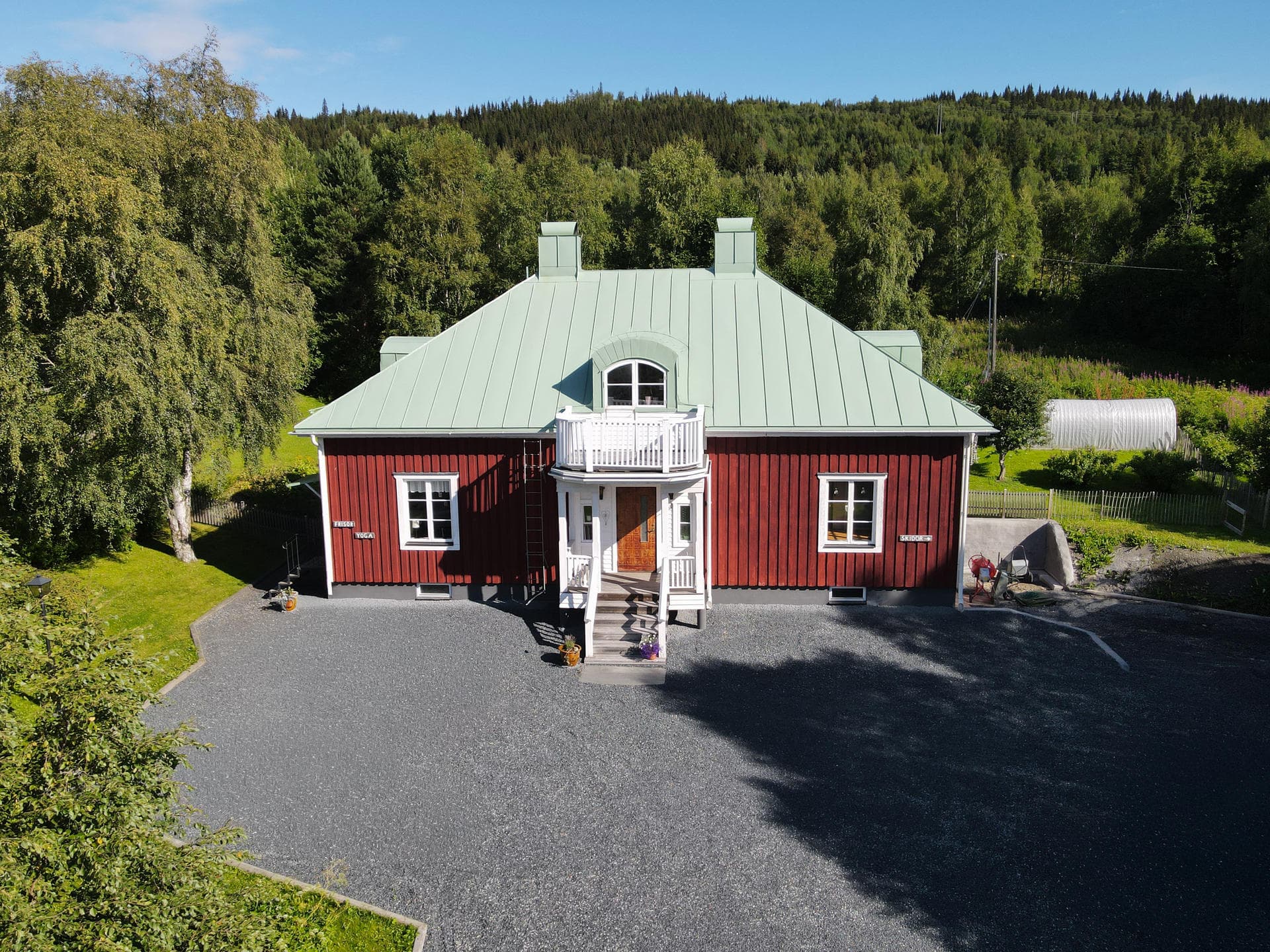 Brogård Hålland
