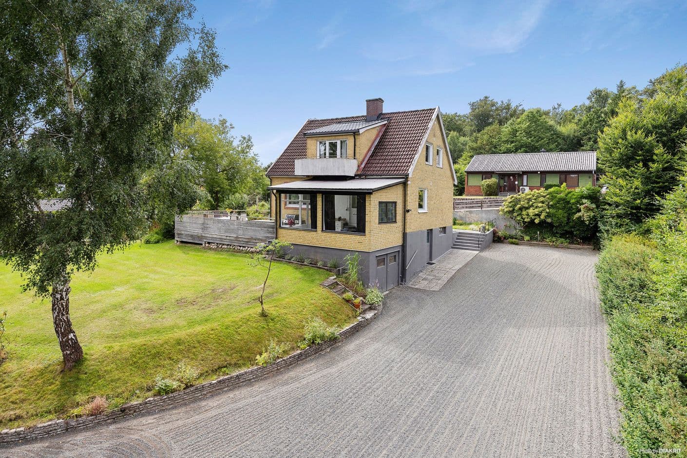 Ekliden 10