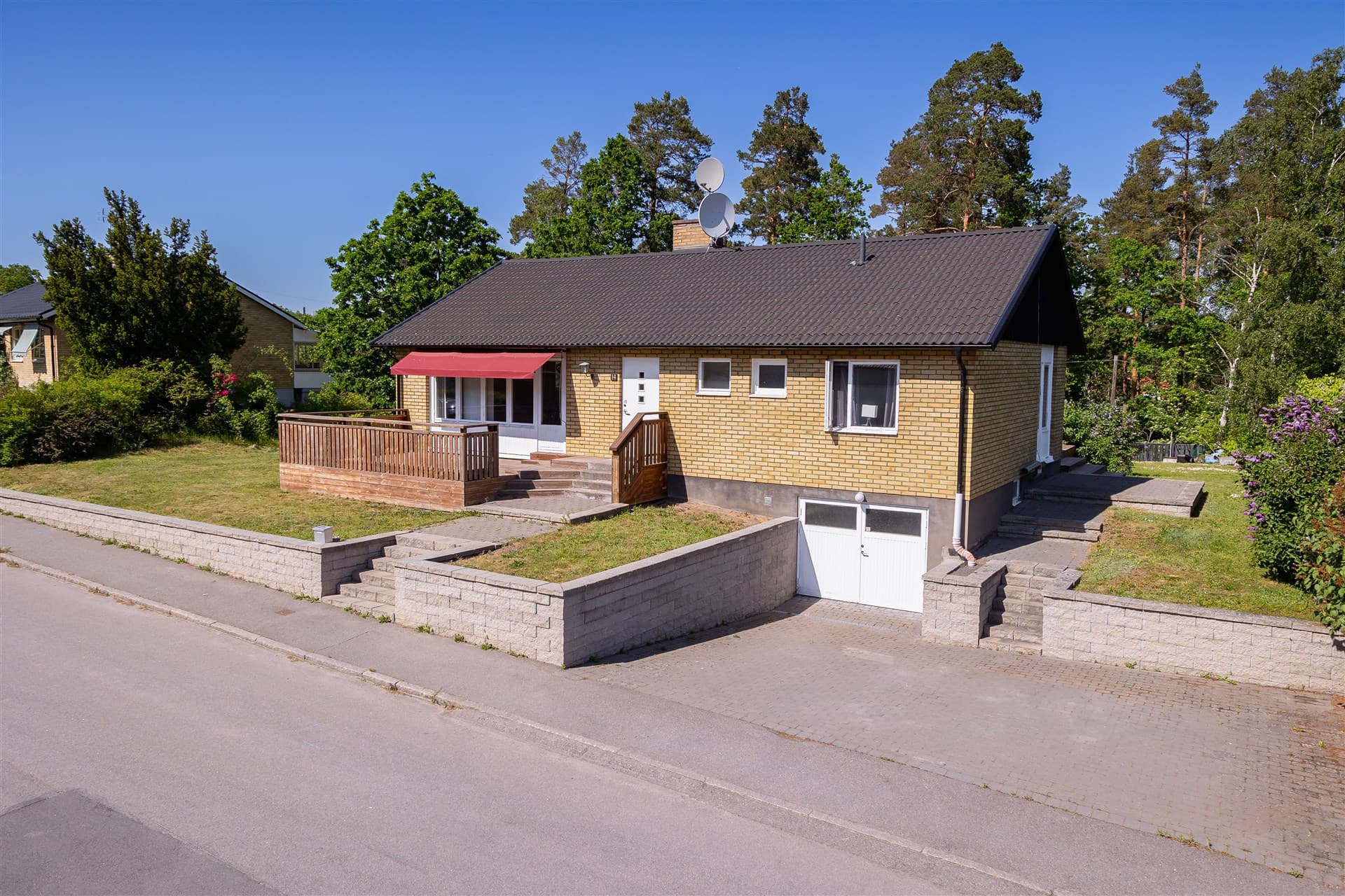 Rönnåsavägen 14